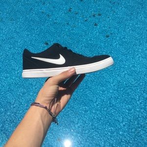 Women’s nike sb